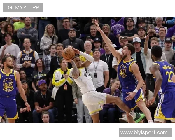 克莱谈与对手互喷的背后：我对胜利的执着与无法控制的情绪