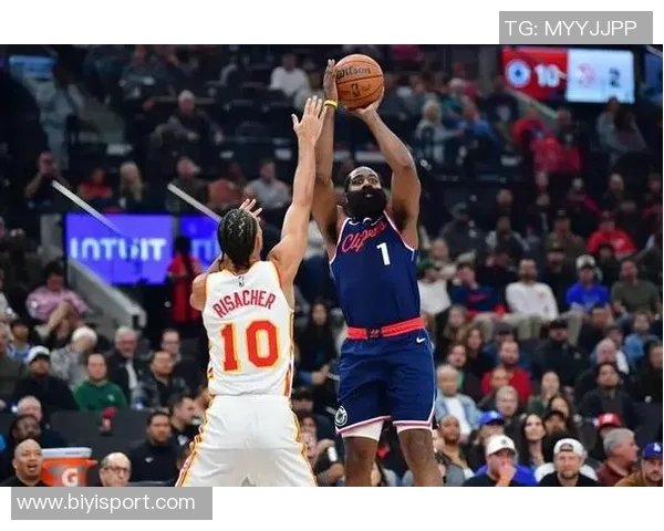 保罗助攻表现出色大洛三分精准记者称二人依然具备首发实力