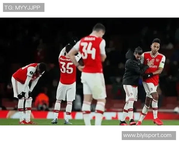 欧足联宣布对拜仁罚款七万欧因球迷在阿森纳客战中违规行为