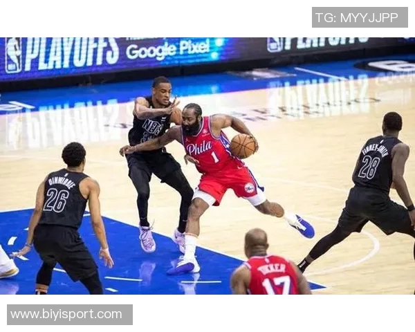 祖巴茨谈与哈登默契配合称只需正确跑位即可获得传球机会