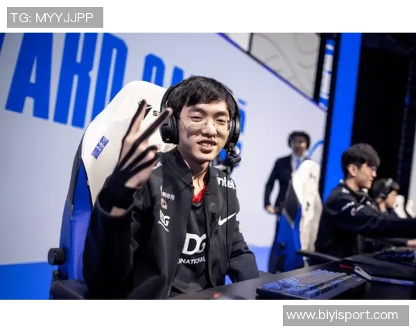 米勒表现低迷11投仅中3全场仅得14分助攻和篮板均不理想